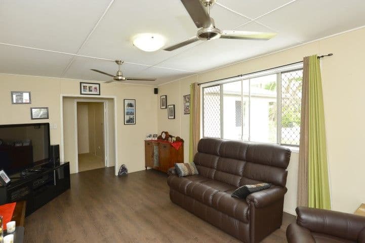2 Gladstone Street, NEWTOWN QLD 4350, Newtown - Thumbnail 3