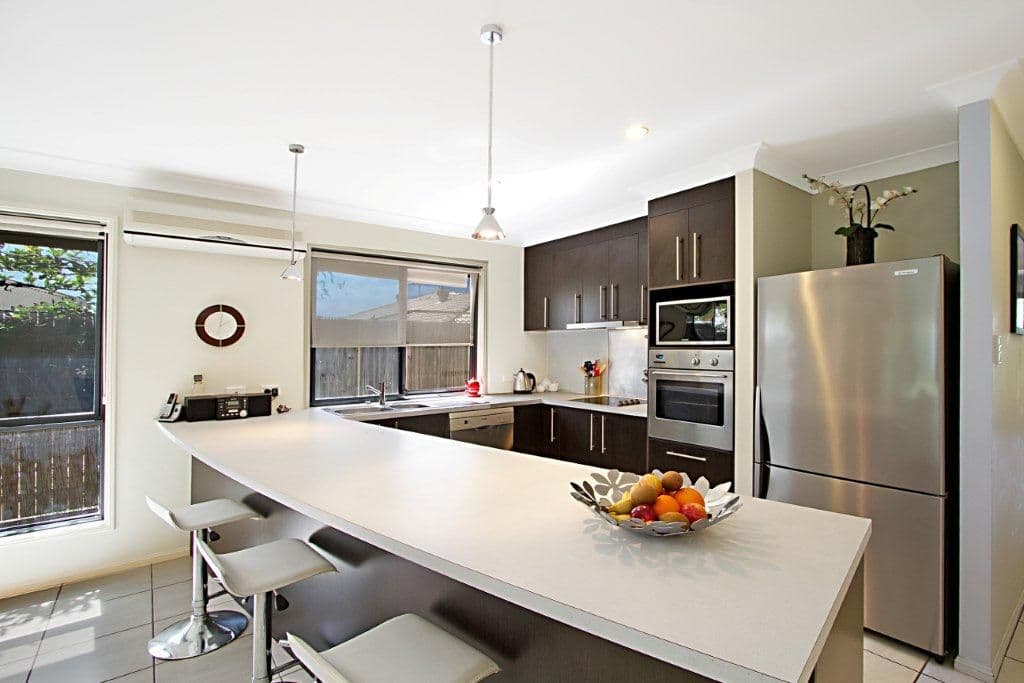 1 Luigina Close, WAKERLEY QLD 4154, Wakerley - Thumbnail 2