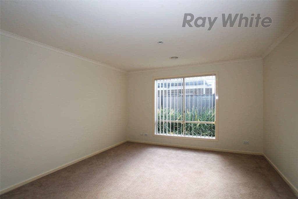 15 Ramson Street, POINT COOK VIC 3030, Point Cook - Thumbnail 4
