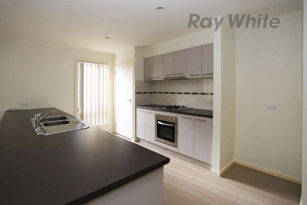 15 Ramson Street, POINT COOK VIC 3030, Point Cook - Thumbnail 6