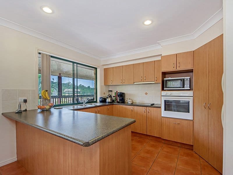 21 Chatham Avenue, PACIFIC PINES QLD 4211, Pacific Pines - Thumbnail 6