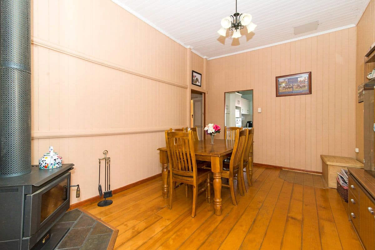 44 Fraser Street, DARLING HEIGHTS QLD 4350, Darling Heights - Thumbnail 5