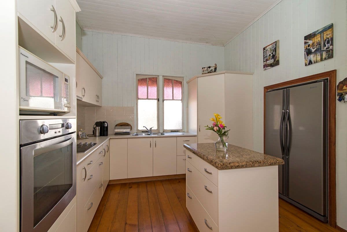 44 Fraser Street, DARLING HEIGHTS QLD 4350, Darling Heights - Thumbnail 2