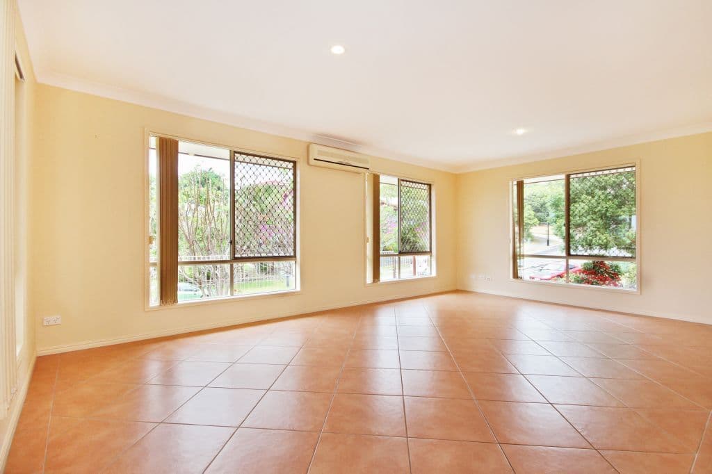 25 Armstrong Way, HIGHLAND PARK QLD 4211, Highland Park - Thumbnail 8