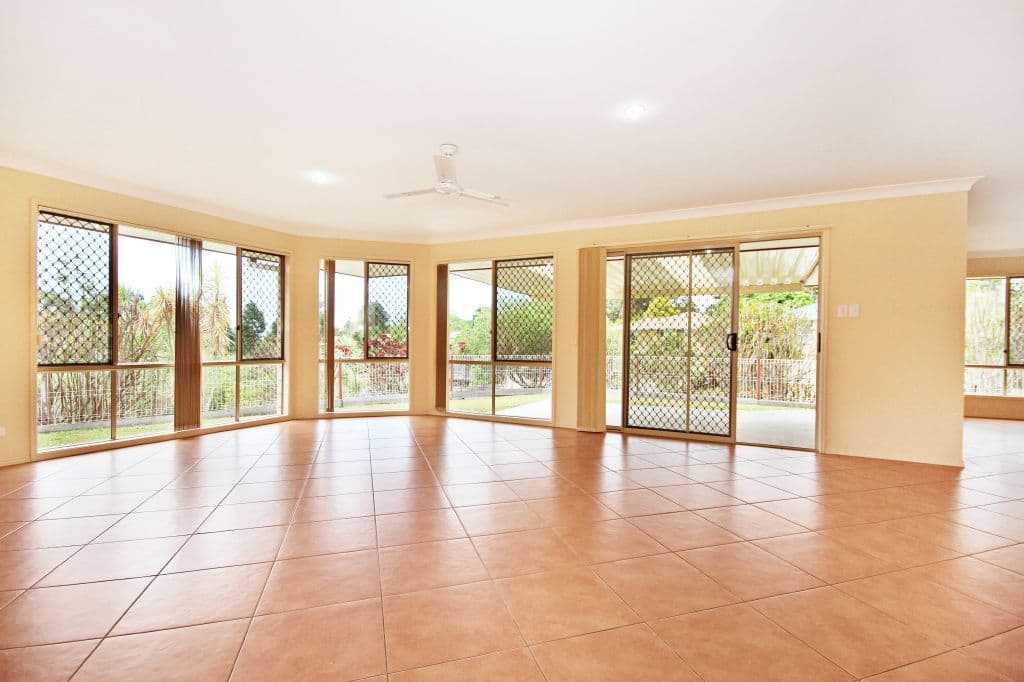 25 Armstrong Way, HIGHLAND PARK QLD 4211, Highland Park - Thumbnail 2