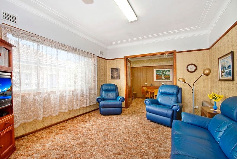 24 Arcadia Avenue, GYMEA BAY NSW 2227, Gymea Bay - Thumbnail 3