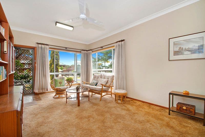 24 Arcadia Avenue, GYMEA BAY NSW 2227, Gymea Bay - Thumbnail 2