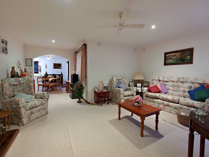 18 Inglenook Crescent, FRANKSTON VIC 3199, Frankston - Thumbnail 2