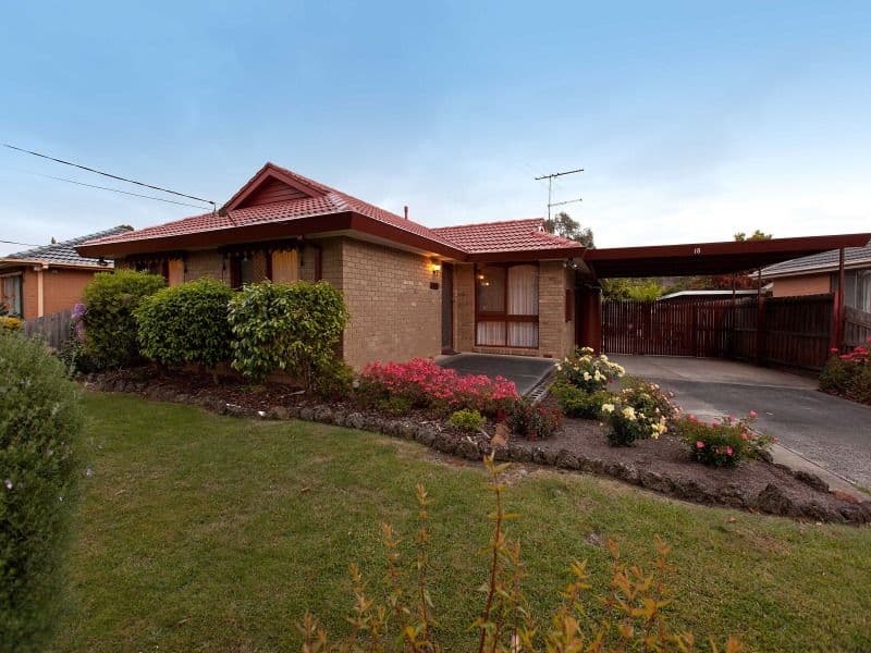 18 Inglenook Crescent, FRANKSTON VIC 3199, Frankston - Image 1