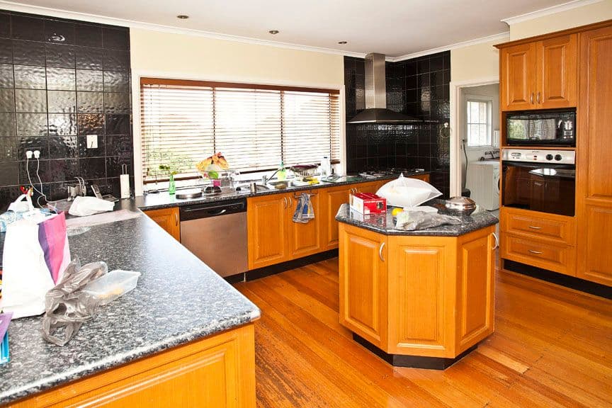 14 Crestmont Drive, GLEN WAVERLEY VIC 3150, Glen Waverley - Thumbnail 3