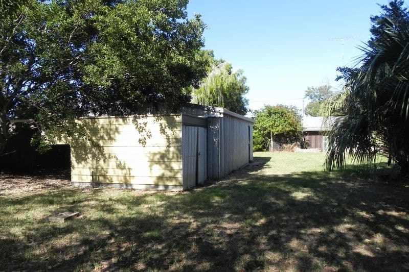 12 Edward, PITTSWORTH QLD 4356, Pittsworth - Thumbnail 3