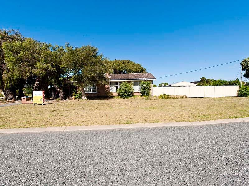 20 Heaton Way, SAFETY BAY WA 6169, Safety Bay - Thumbnail 2