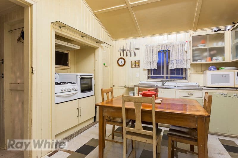 75 Carranya Street,, CAMP HILL QLD 4152, Camp Hill - Thumbnail 5
