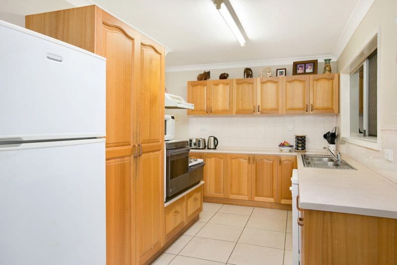16 Agate Street, BAYVIEW HEIGHTS QLD 4868, Bayview Heights - Thumbnail 2