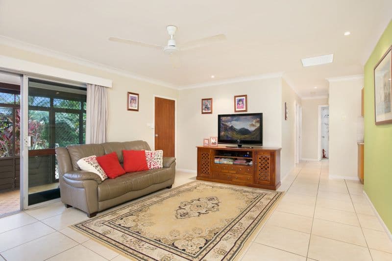 16 Agate Street, BAYVIEW HEIGHTS QLD 4868, Bayview Heights - Thumbnail 4