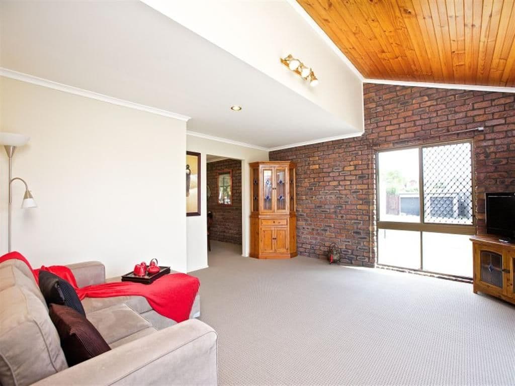 1 Redwood Court, CAPALABA QLD 4157, Capalaba - Thumbnail 3