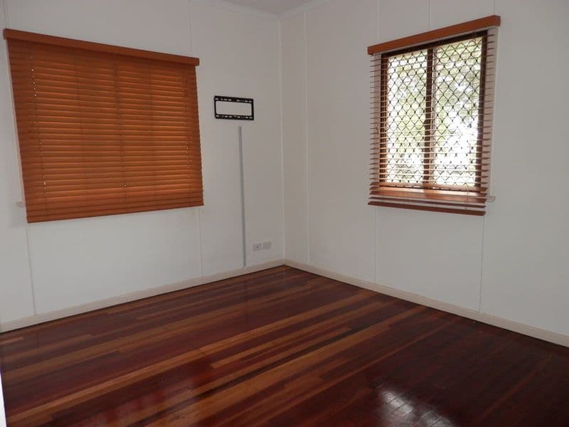 56 Woodford Street, ONE MILE QLD 4305, One Mile - Thumbnail 8