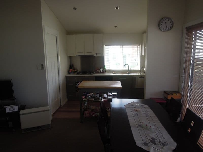 2/13 Arthur Street, THIRROUL NSW 2515, Thirroul - Thumbnail 2