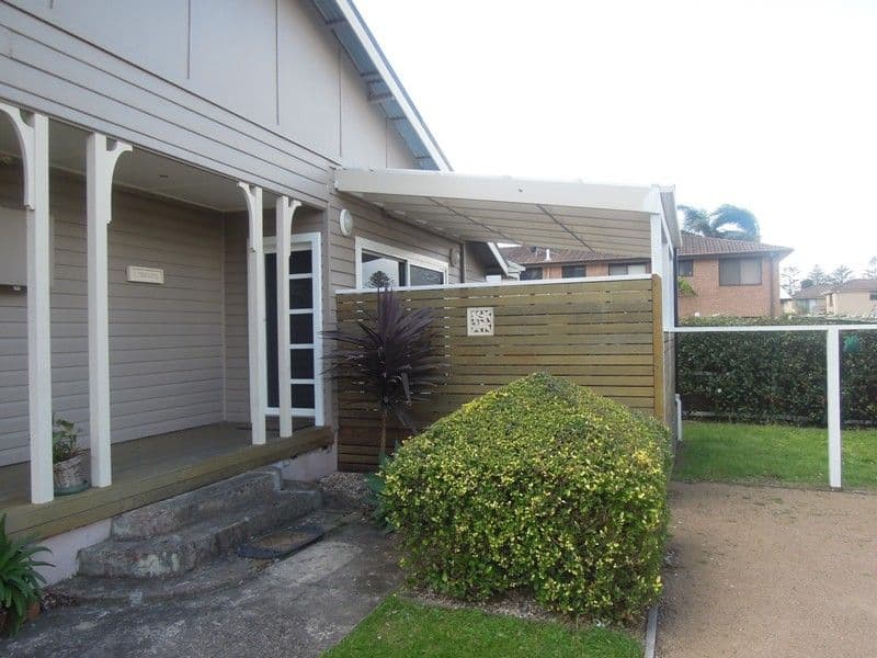 2/13 Arthur Street, THIRROUL NSW 2515, Thirroul - Image 1
