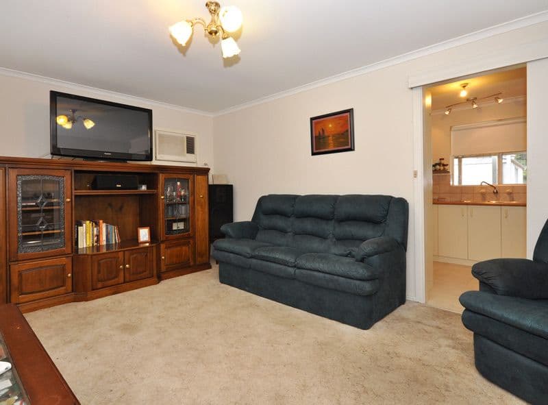 8 Reid Avenue, ABERFOYLE PARK SA 5159, Aberfoyle Park - Thumbnail 3