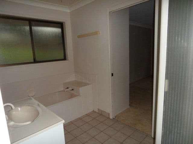 3 Nichols Drive, GLENCOE QLD 4352, Glencoe - Thumbnail 6