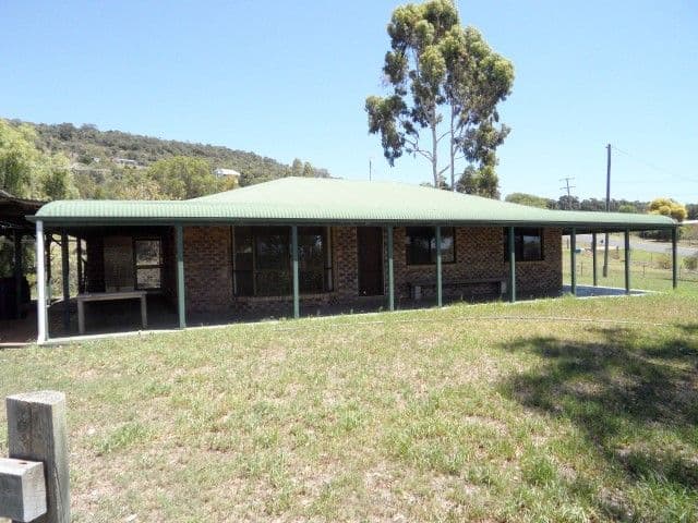3 Nichols Drive, GLENCOE QLD 4352, Glencoe - Image 1