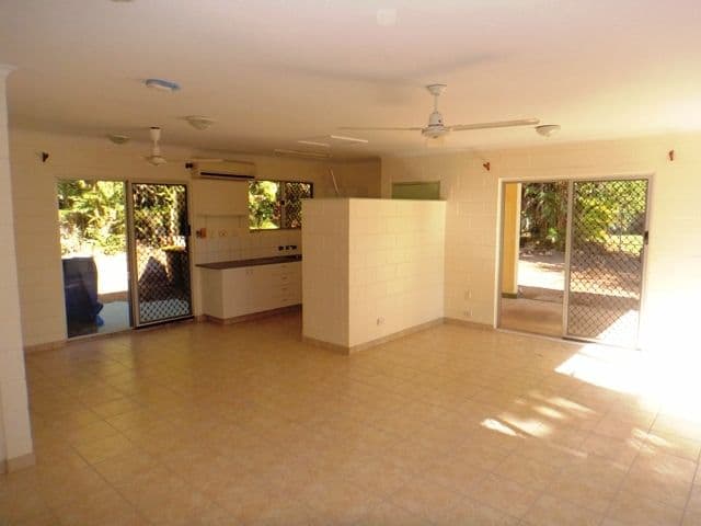 8 Kybra Court, KARAMA NT 0812, Karama - Thumbnail 2