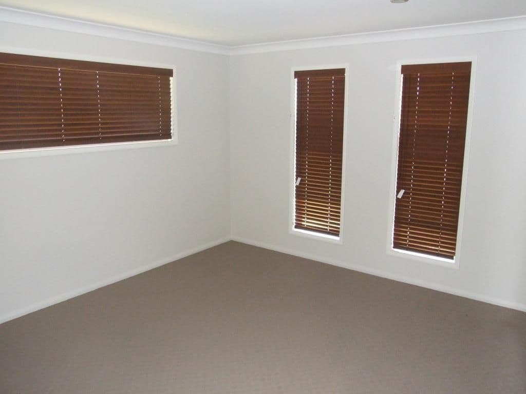 22 Samuel Avenue, CROWS NEST QLD 4355, Crows Nest - Thumbnail 8