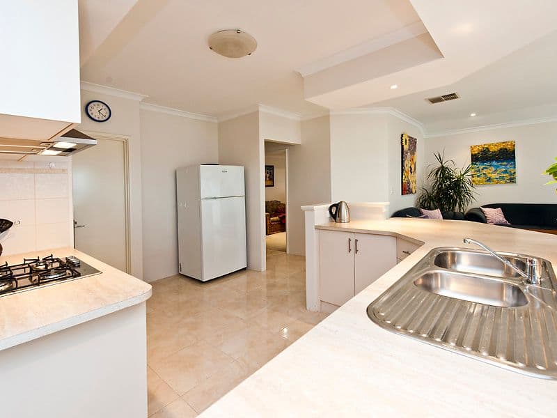 41 Baskerville Crescent, BALDIVIS WA 6171, Baldivis - Thumbnail 7