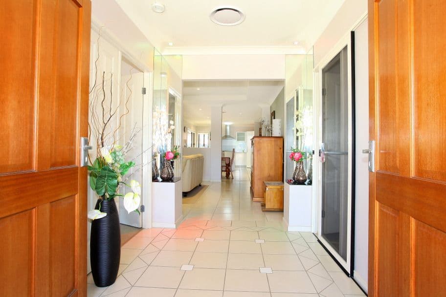 106 Olympus Drive, ROBINA QLD 4226, Robina - Thumbnail 3