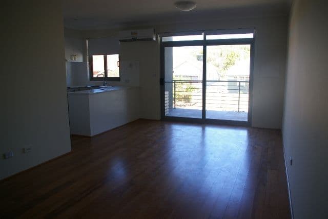 6/13 Wilson Street, BASSENDEAN WA 6054, Bassendean - Thumbnail 3
