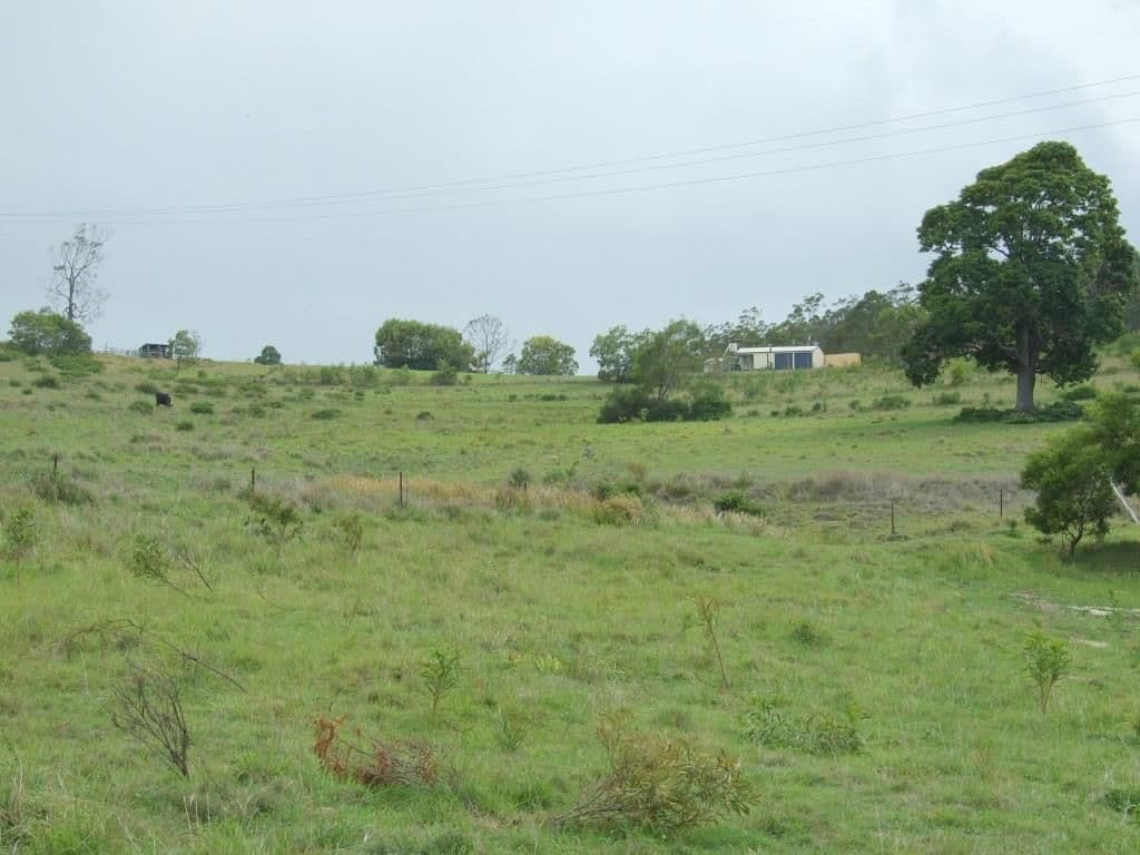 80 Middle Road, PIERCE CREEK QLD 4355, Pierces Creek - Thumbnail 3