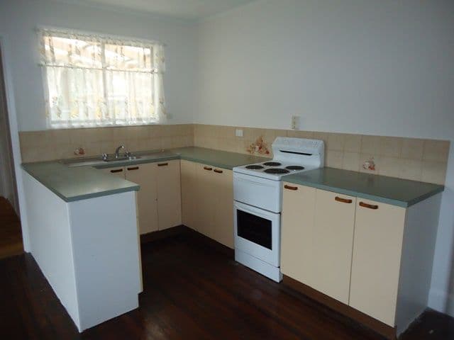 7 Watsonia Street, MAROOCHYDORE QLD 4558, Maroochydore - Thumbnail 4