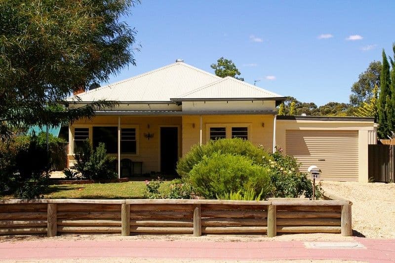 84 Twentieth Street, RENMARK SA 5341, Renmark - Image 1