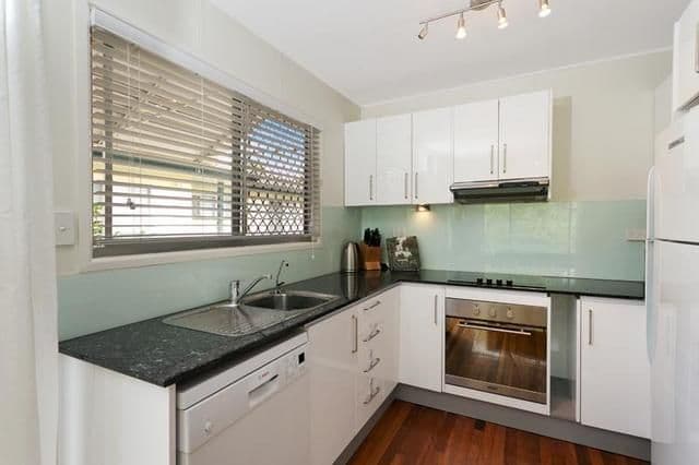 183 Graceville Avenue, GRACEVILLE QLD 4075, Graceville - Thumbnail 3