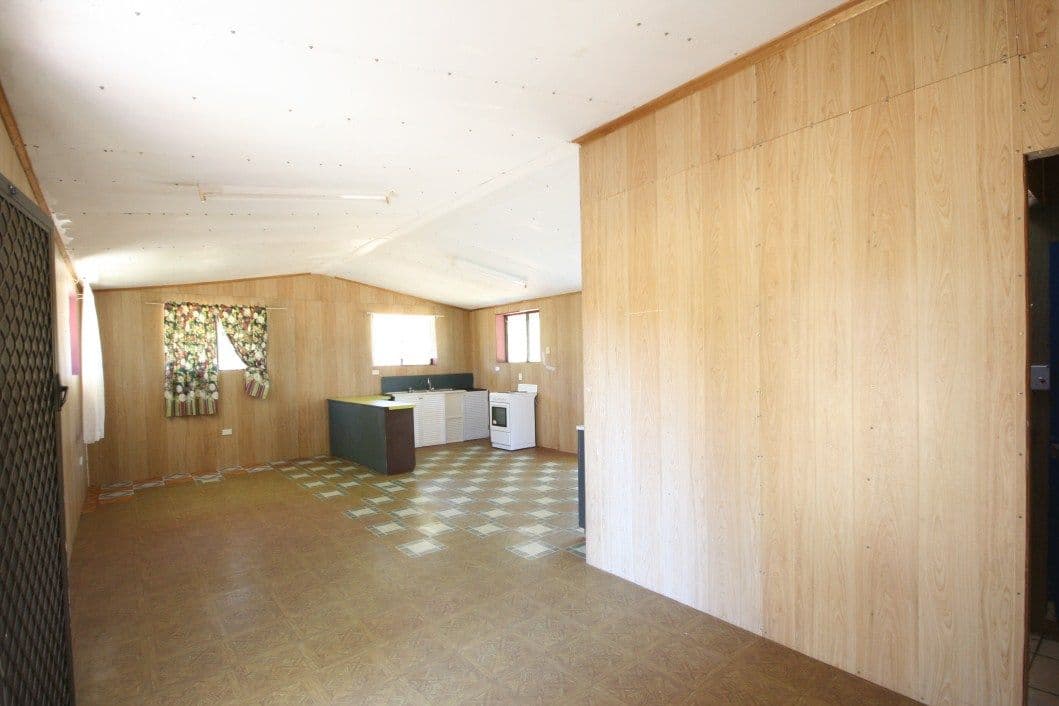 14 Maple Court, HAY POINT QLD 4740, Hay Point - Thumbnail 3