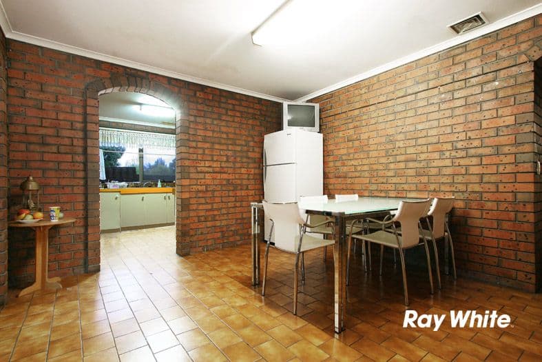 2 Brentwood Drive, WANTIRNA VIC 3152, Wantirna - Thumbnail 6
