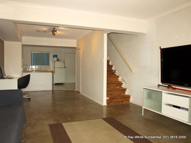 32 Lindsay Street, BUNDAMBA QLD 4304, Bundamba - Thumbnail 2