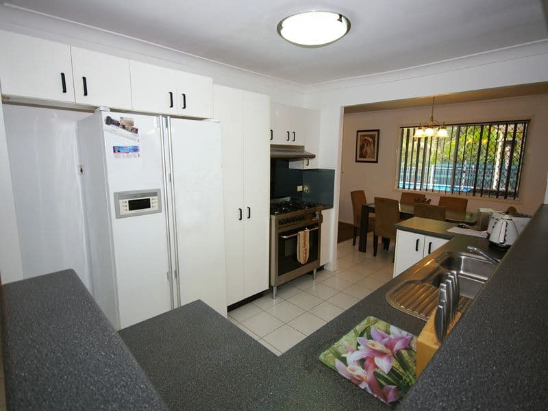 27 Falvey Crescent, GOODNA QLD 4300, Goodna - Thumbnail 6
