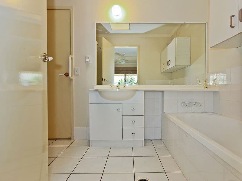 18 Denver Road, CARSELDINE QLD 4034, Carseldine - Thumbnail 6