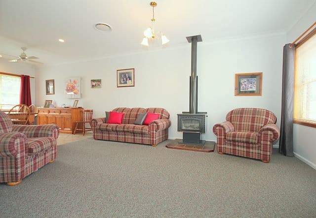 10 Faith Court, GEORGES HALL NSW 2198, Georges Hall - Thumbnail 2