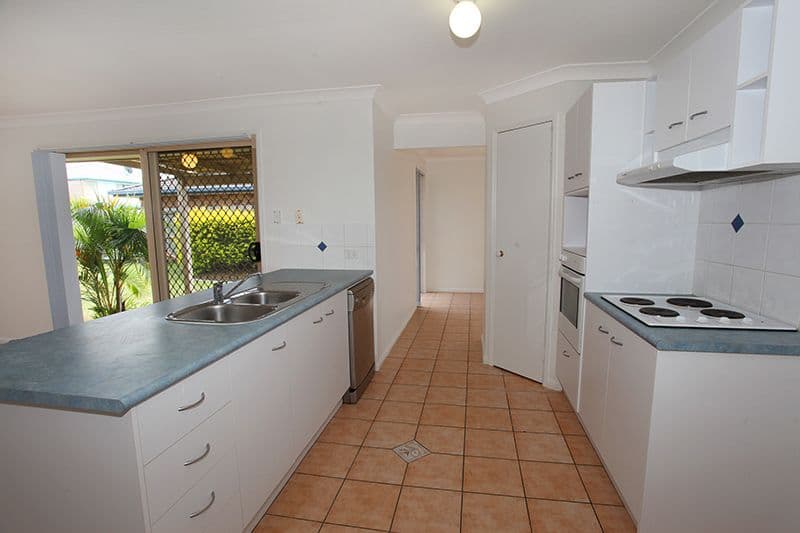 7 Bronte Court, SIPPY DOWNS QLD 4556, Sippy Downs - Thumbnail 4