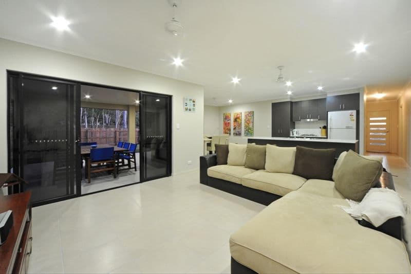 2 Jonquill Court, CANNONVALE QLD 4802, Cannonvale - Image 1