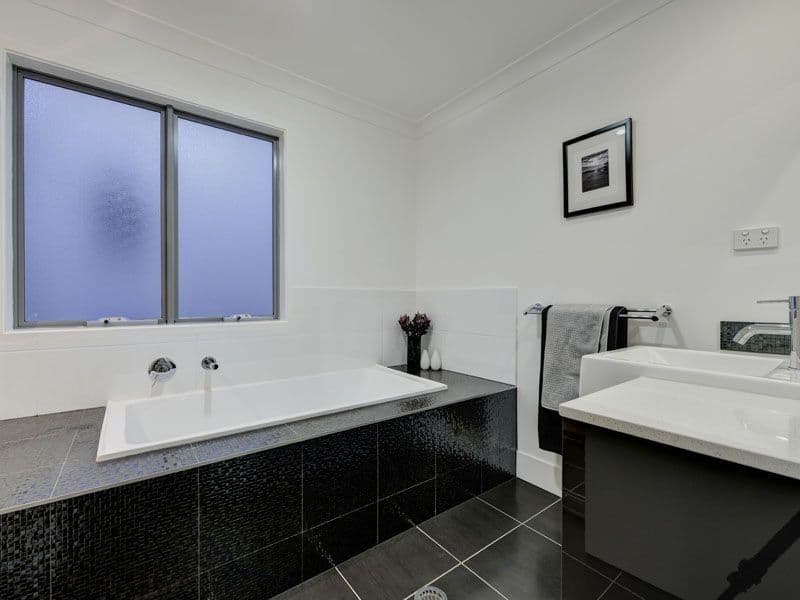 15 Windemere Avenue, MORNINGSIDE QLD 4170, Morningside - Thumbnail 8