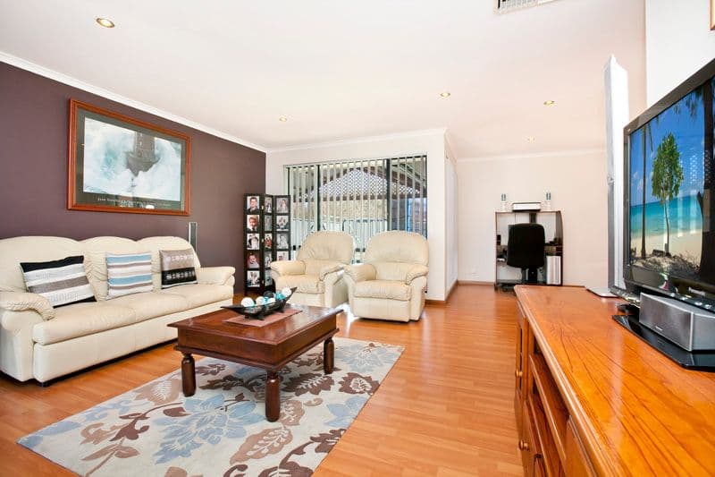 18 Maplewood Drive, BLAKEVIEW SA 5114, Blakeview - Thumbnail 2