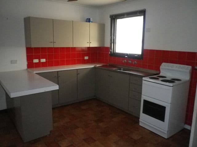 12 Jones Street, BERRI SA 5343, Berri - Thumbnail 2