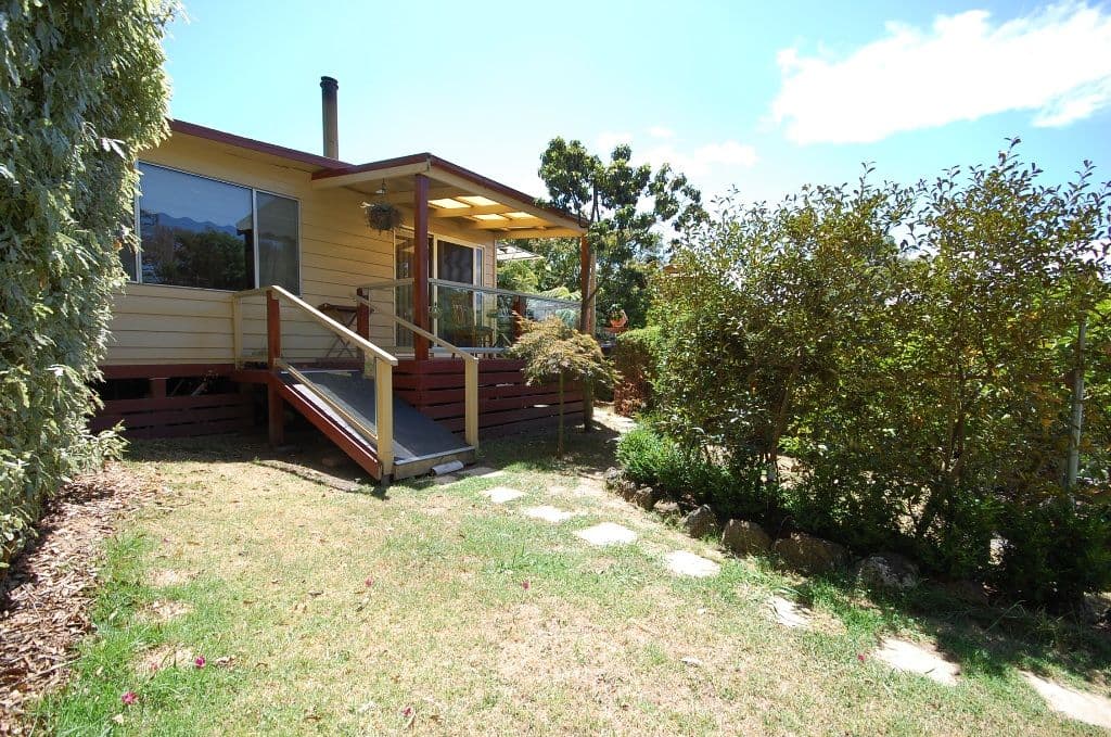 6 O'Connor Avenue, MOUNT EVELYN VIC 3796, Mount Evelyn - Thumbnail 2