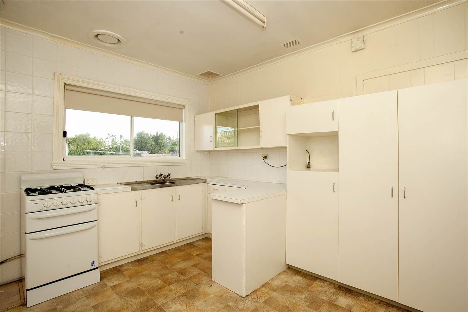 38 Harpur Road, CORIO VIC 3214, Corio - Thumbnail 3