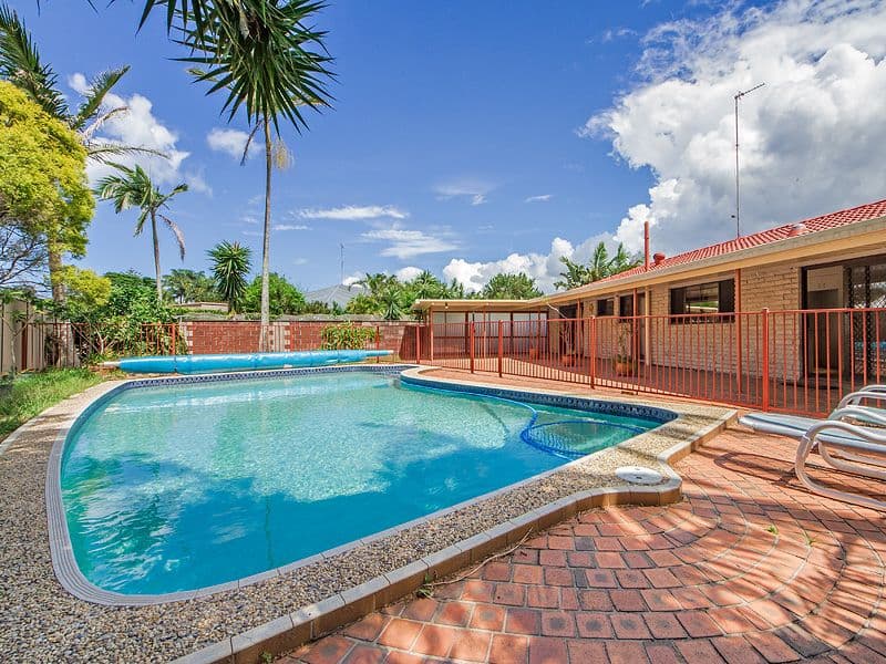 11 Vaucluse Place, BUNDALL QLD 4217, Bundall - Image 1