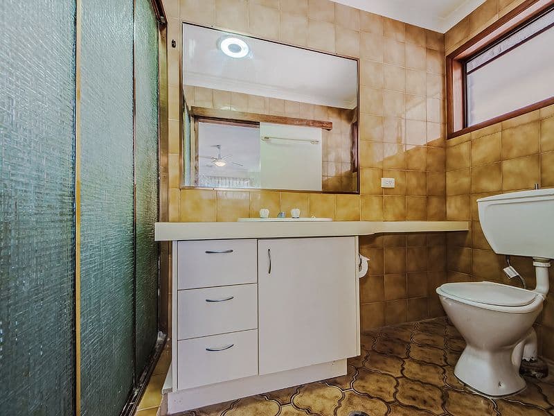 11 Vaucluse Place, BUNDALL QLD 4217, Bundall - Thumbnail 7